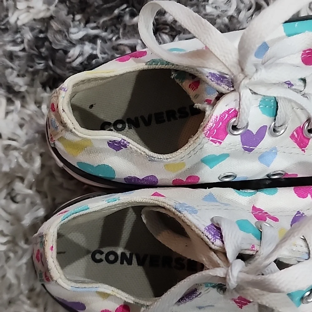 Converse Girls Chuck Taylor All Star Lace Up Heart Pattern Sneaker Shoes